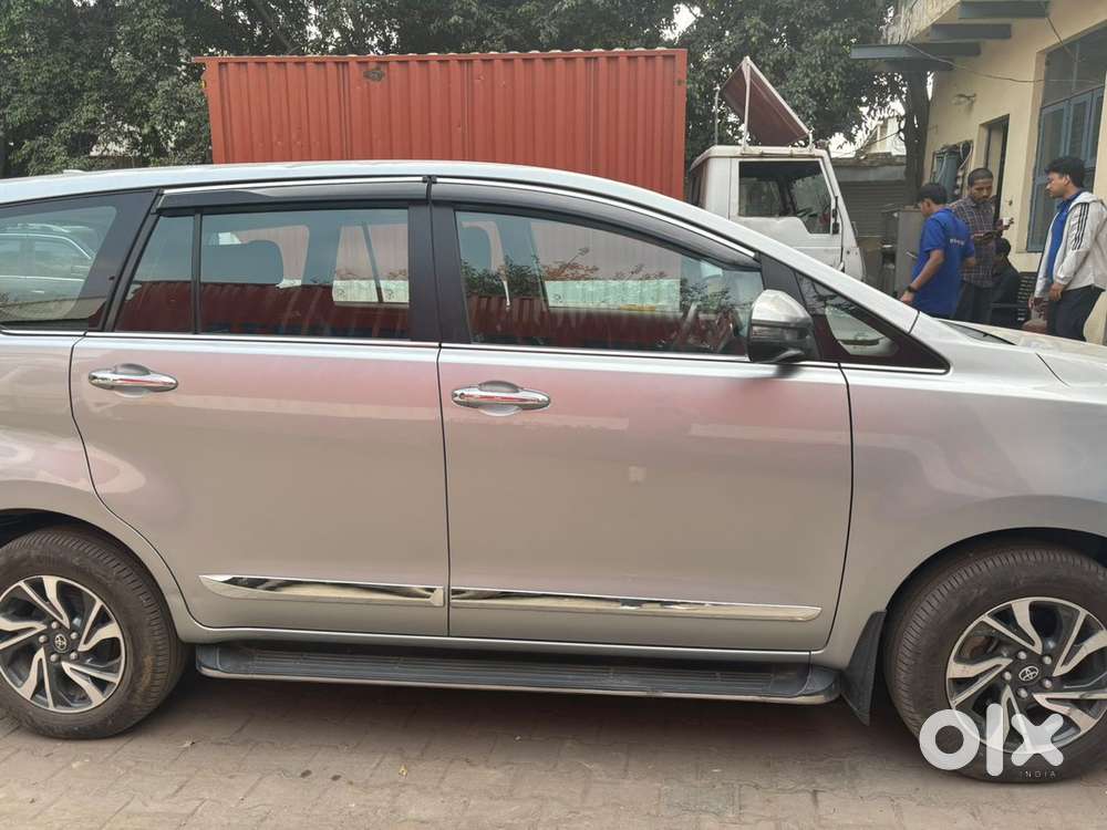 Toyota Innova Crysta 2022 With 75000 Km Driven