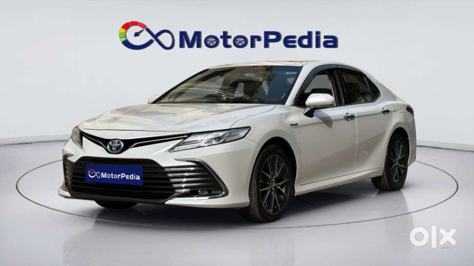 Toyota Camry 2.5 Hybrid, 2023, Petrol