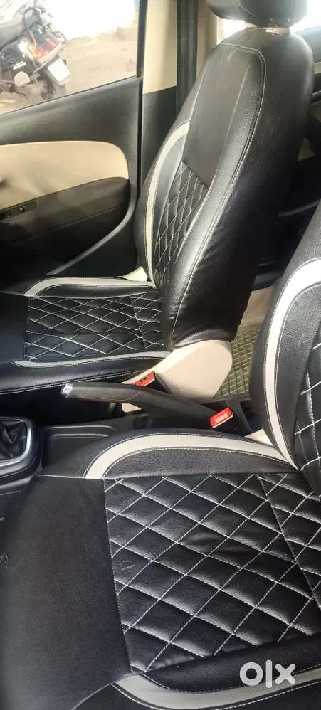 Volkswagen Polo 2011, Petrol Manual
