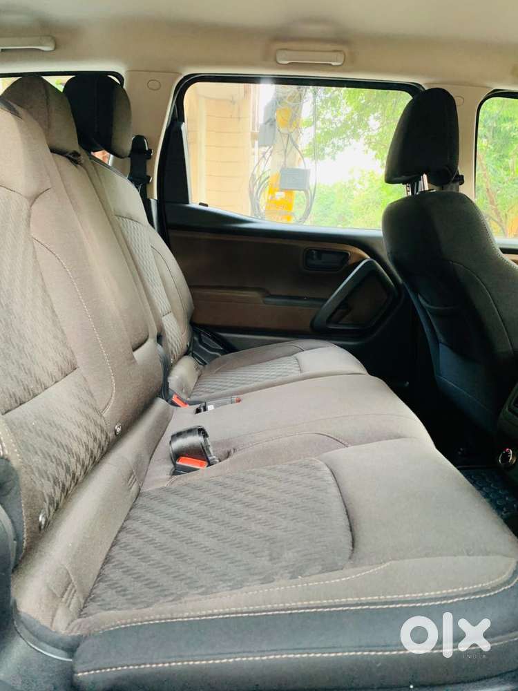 Mahindra Scorpio N Z4 Petrol Mt 7 Str, 2022, Petrol