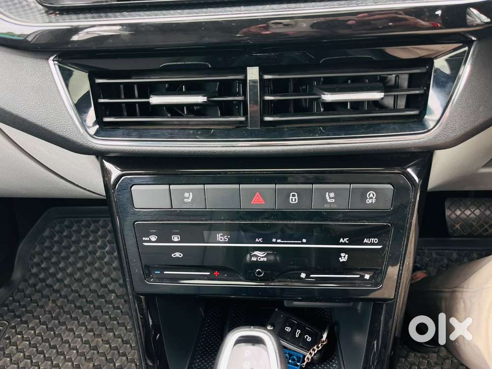 Skoda Kushaq 1.0 Tsi Style At (6 Airbags), 2023, Petrol