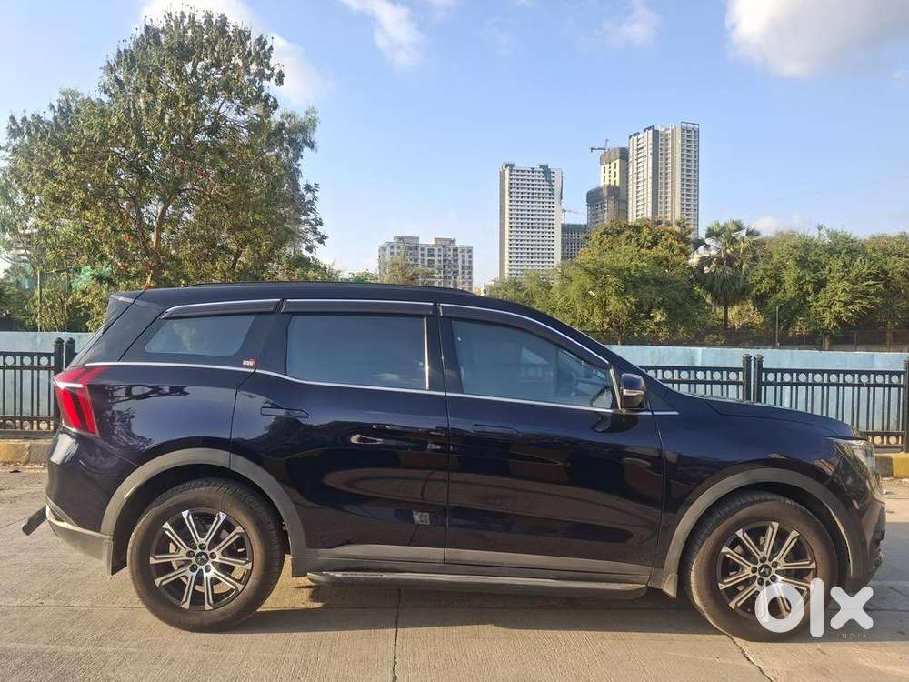 Mahindra Xuv700 2025petrol 7000 Km Driven