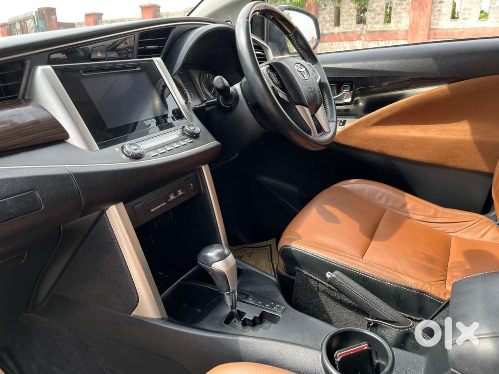 Toyota Innova Crysta 2.7 Zx At, 2017, Petrol