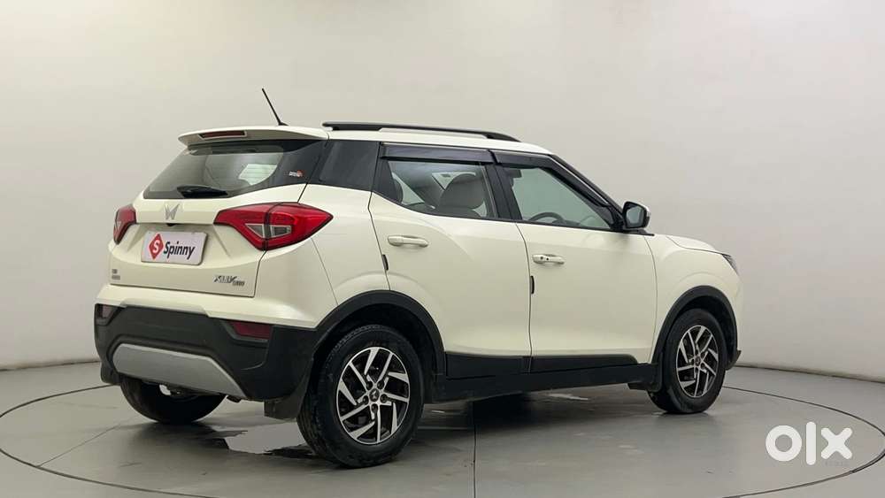 Mahindra Xuv300 W8 (o) 1.5 Diesel Amt, 2023, Diesel
