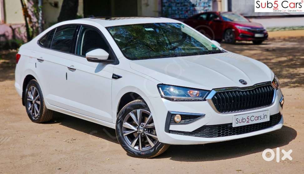 Skoda Slavia 1.0 Tsi Style At, 2023, Petrol