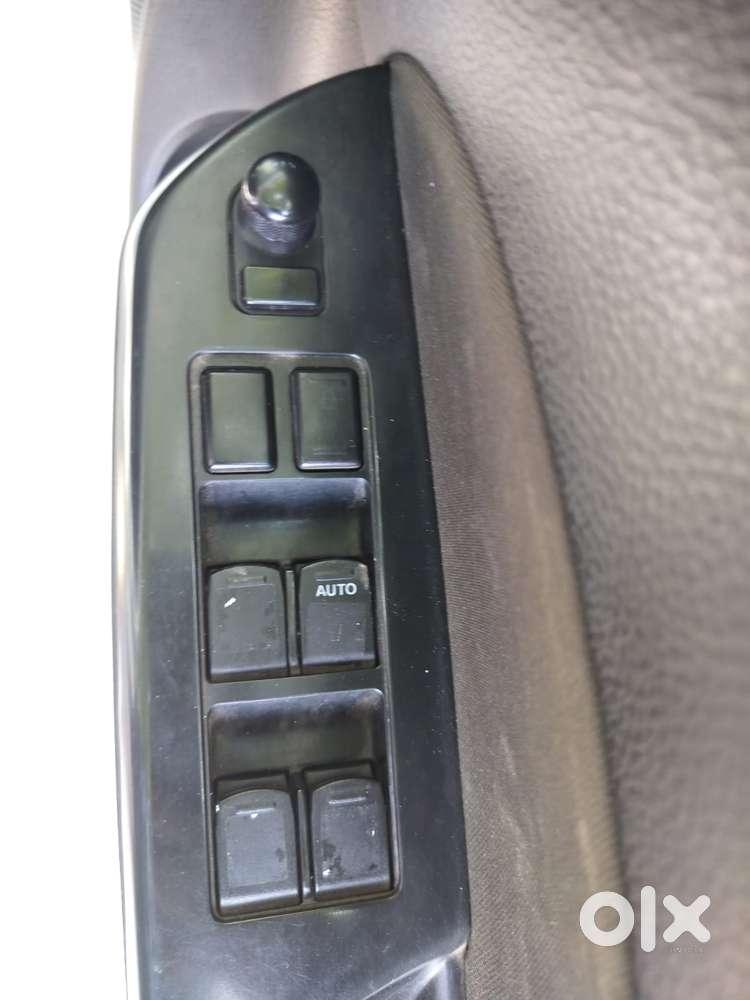 Maruti Suzuki Swift Vxi Cng, 2017, Cng & Hybrids