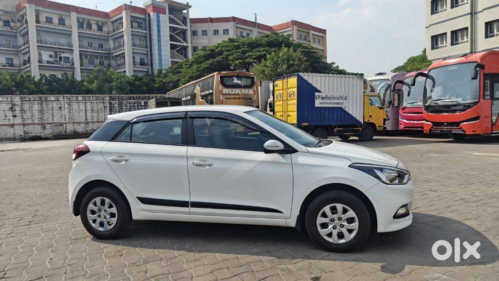 Hyundai I20 Sportz 1.2 Bs-iv, 2017, Petrol