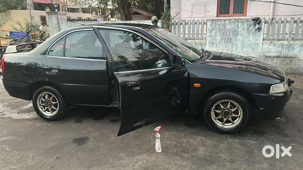 Mitsubishi Lancer 2003