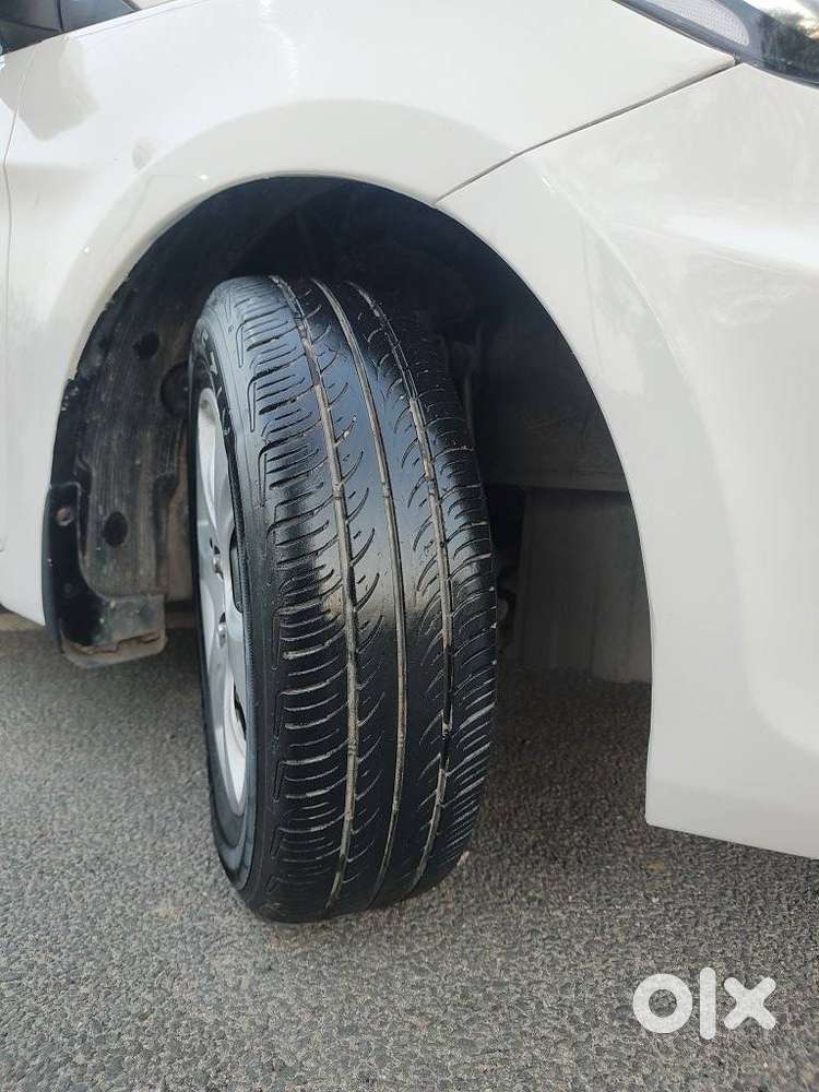 Hyundai Verna Ex 1.6 Vtvt At, 2014, Cng & Hybrids