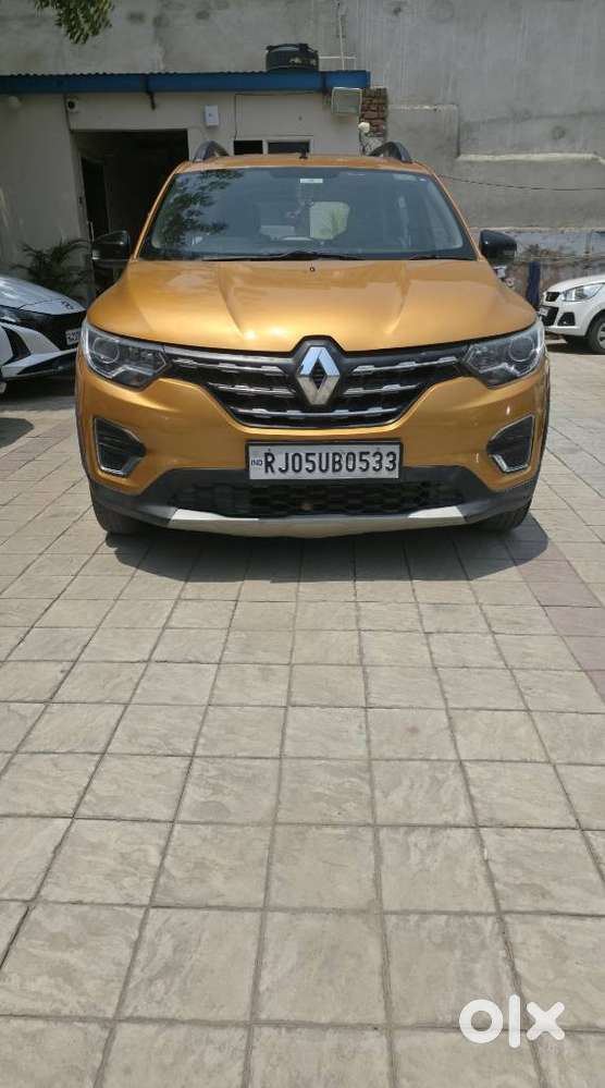 Renault Triber Rxz, 2022, Petrol