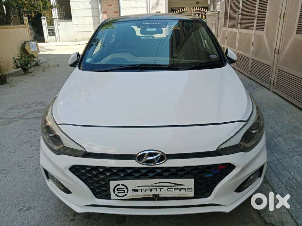 Hyundai I20 Asta (o) 1.2 Mt Dual Tone, 2018, Petrol