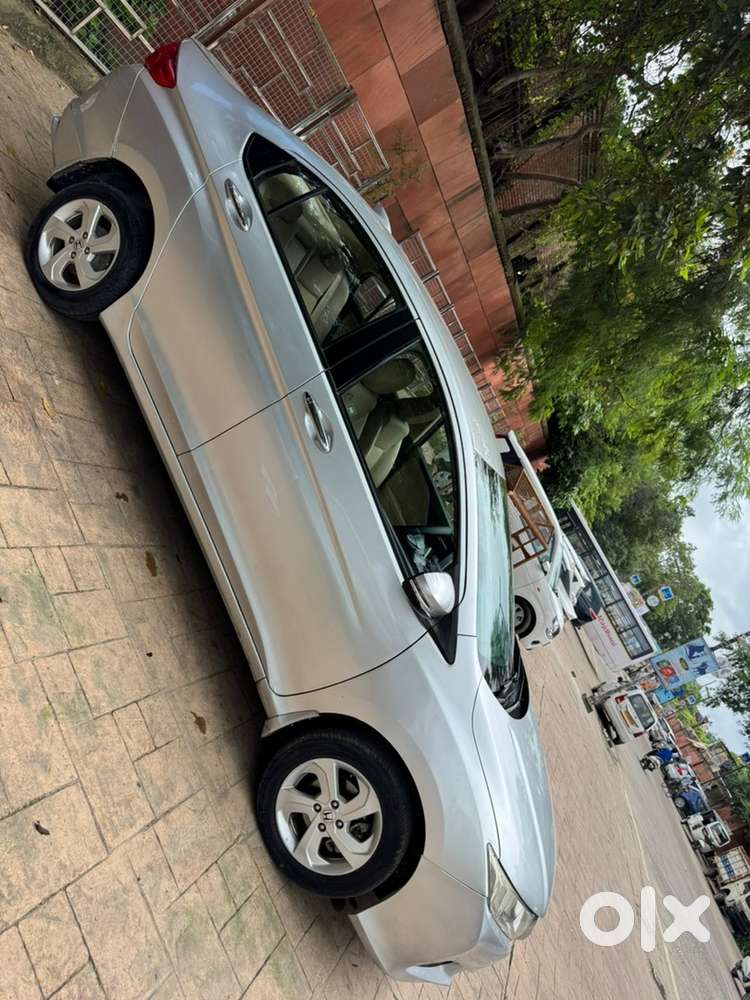 Honda City 2nd Owner, Doctor Driven Car Well Maintained