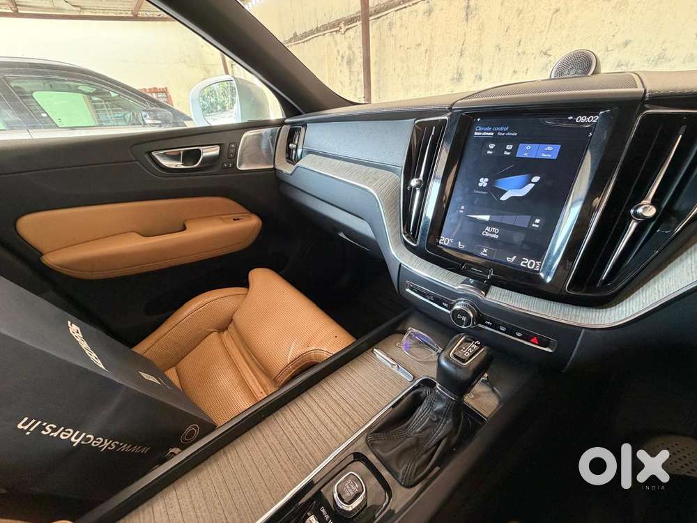 Volvo S60 D5 Kinetic, 2019, Diesel