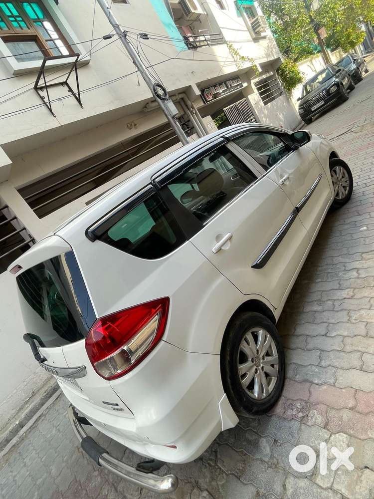 Maruti Suzuki Ertiga Shvs Zdi Plus, 2016, Diesel