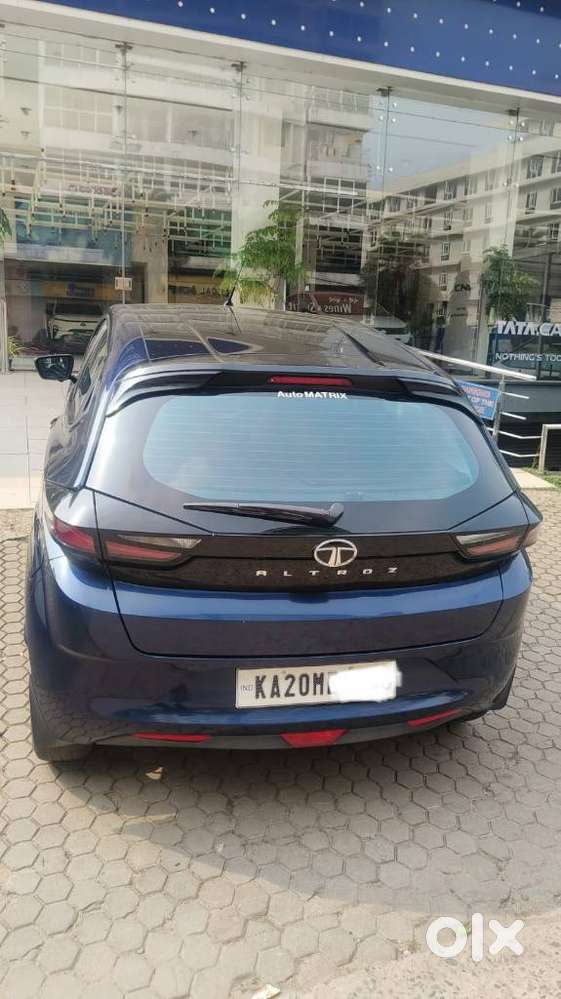 Tata Altroz 1.2 Xta Petrol Dct, 2022, Petrol