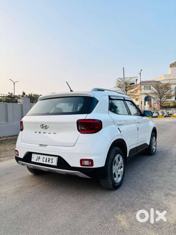 Hyundai Venue S, 2021, Petrol