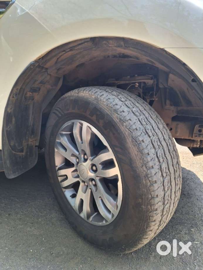 Ford Endeavour 3.2 Titanium At 4x4, 2012, Diesel