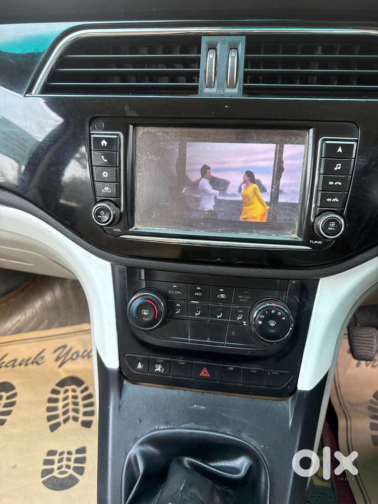 Mahindra Marazzo M8, 2018, Diesel
