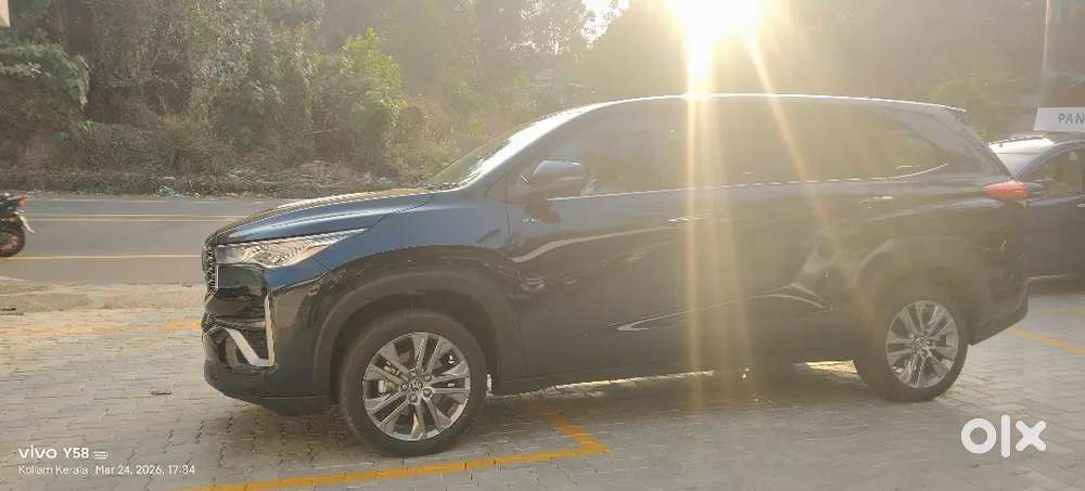 Toyota Innova Hycross 2026