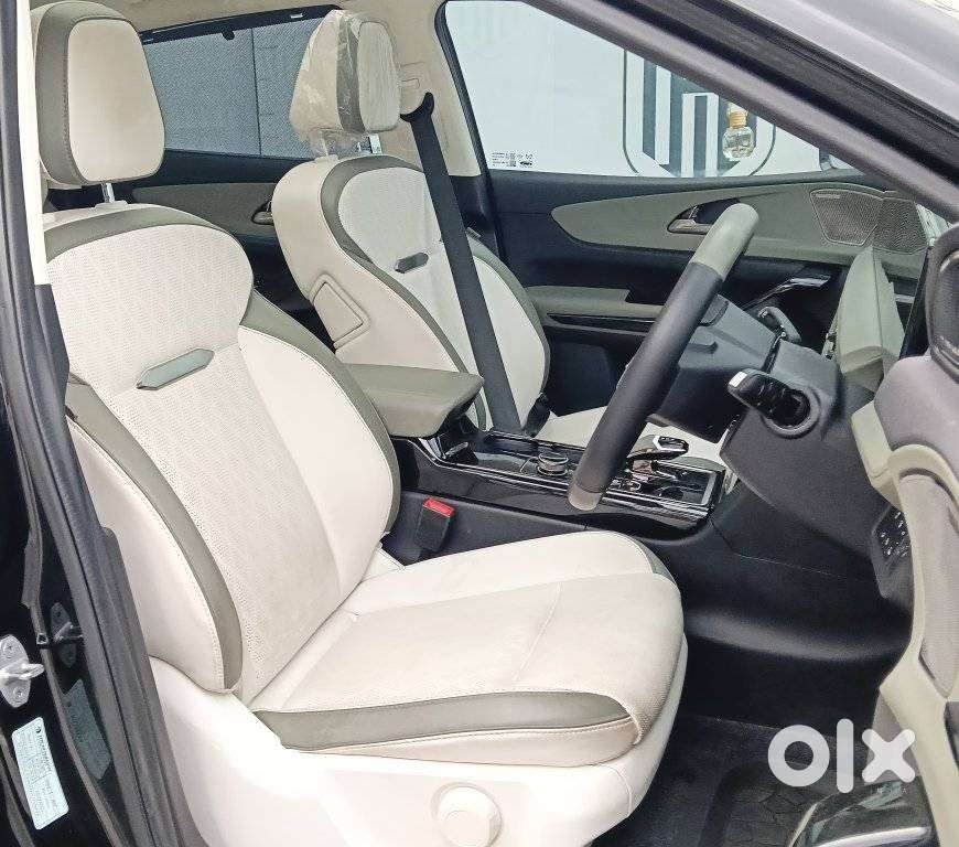 Mahindra Xev 9e Pack Three (top Model), 2025, Electric