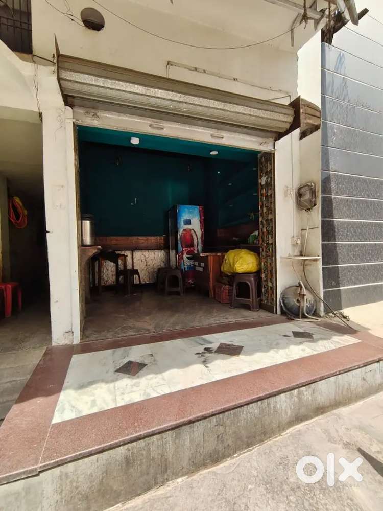 KTA 132 SQFT SHOP AVAILABLE ON RENT IN SIGRA
