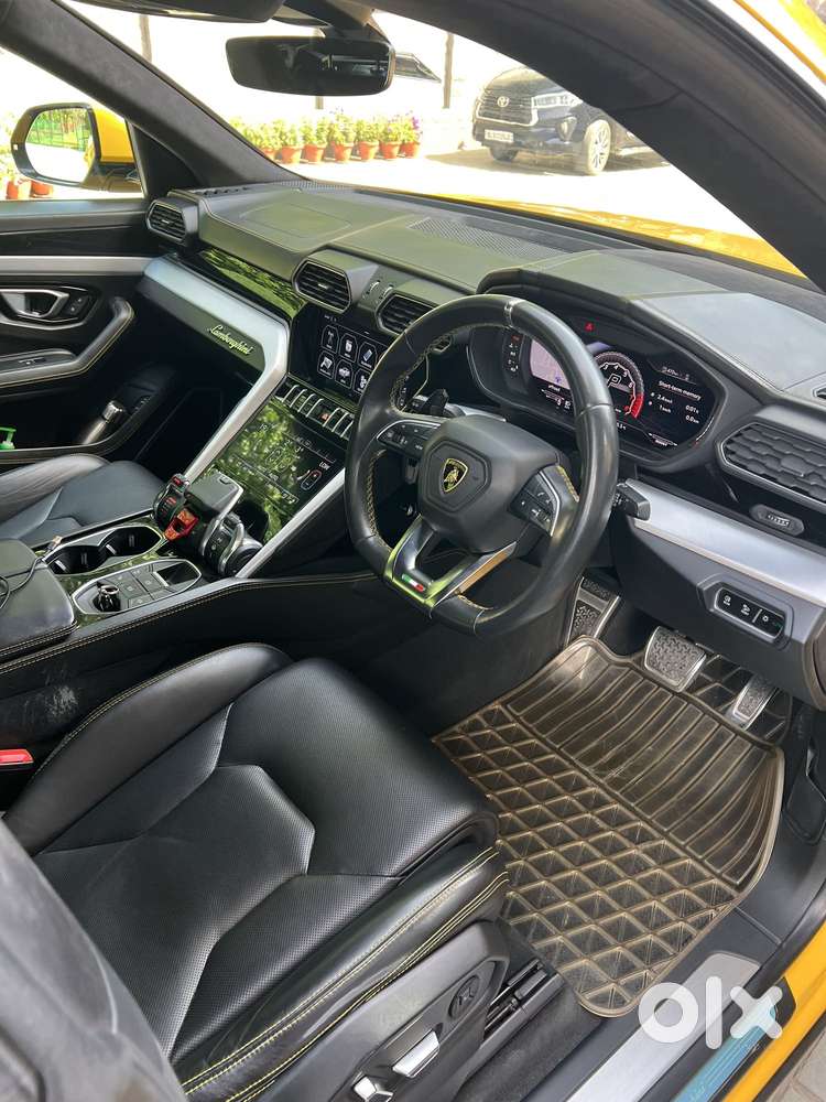 Lamborghini Urus V8, 2020, Petrol