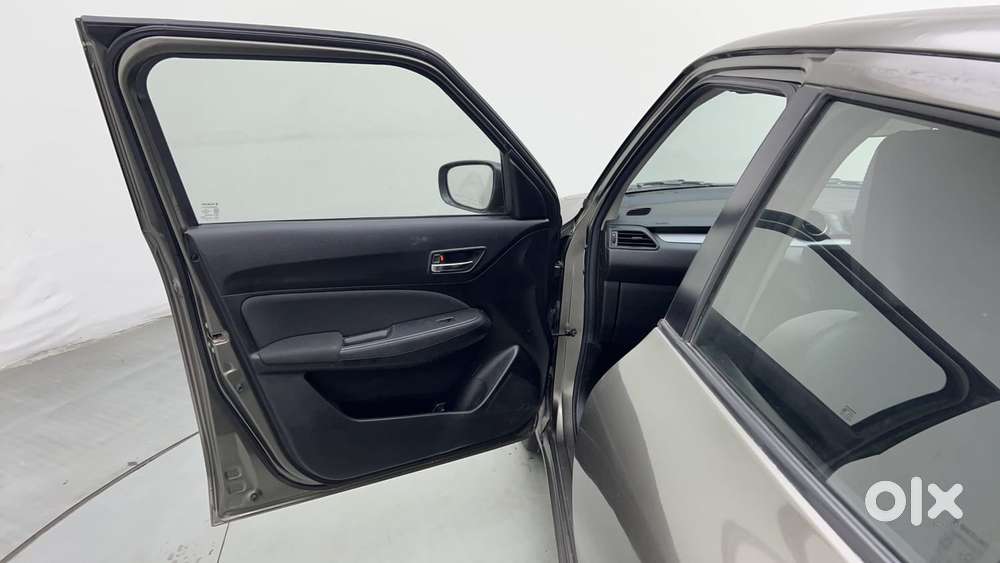 Maruti Suzuki Swift Vvt Vxi, 2021, Petrol
