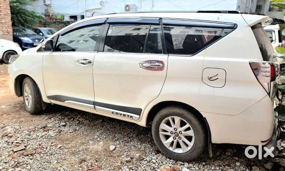 Toyota Innova Crysta 2.4 V, 2017, Diesel