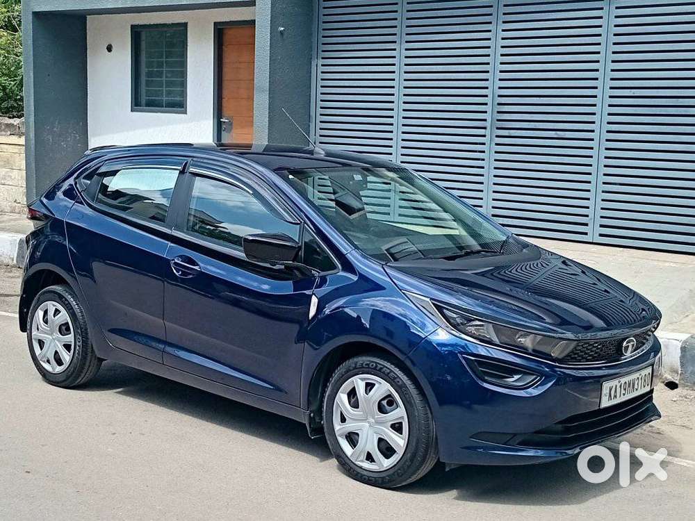 Tata Altroz 1.2 Xm Plus, 2023, Petrol