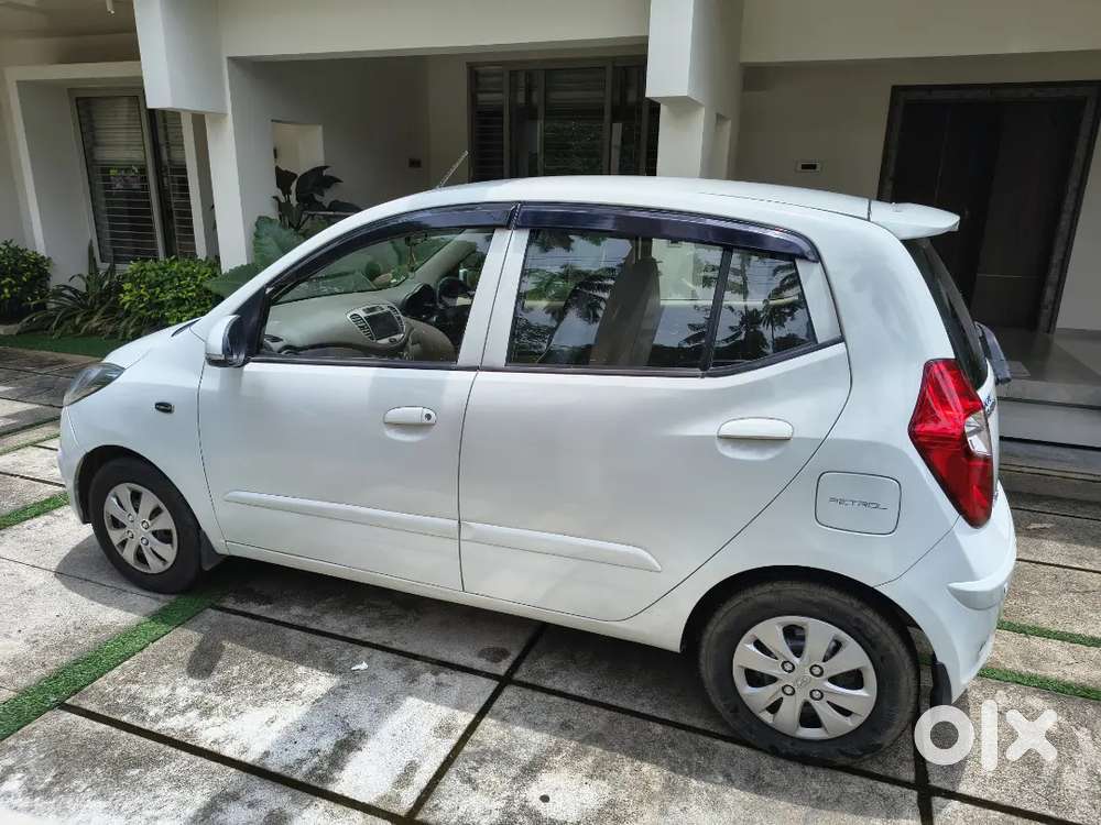 Hyundai I10 Sportz 2011