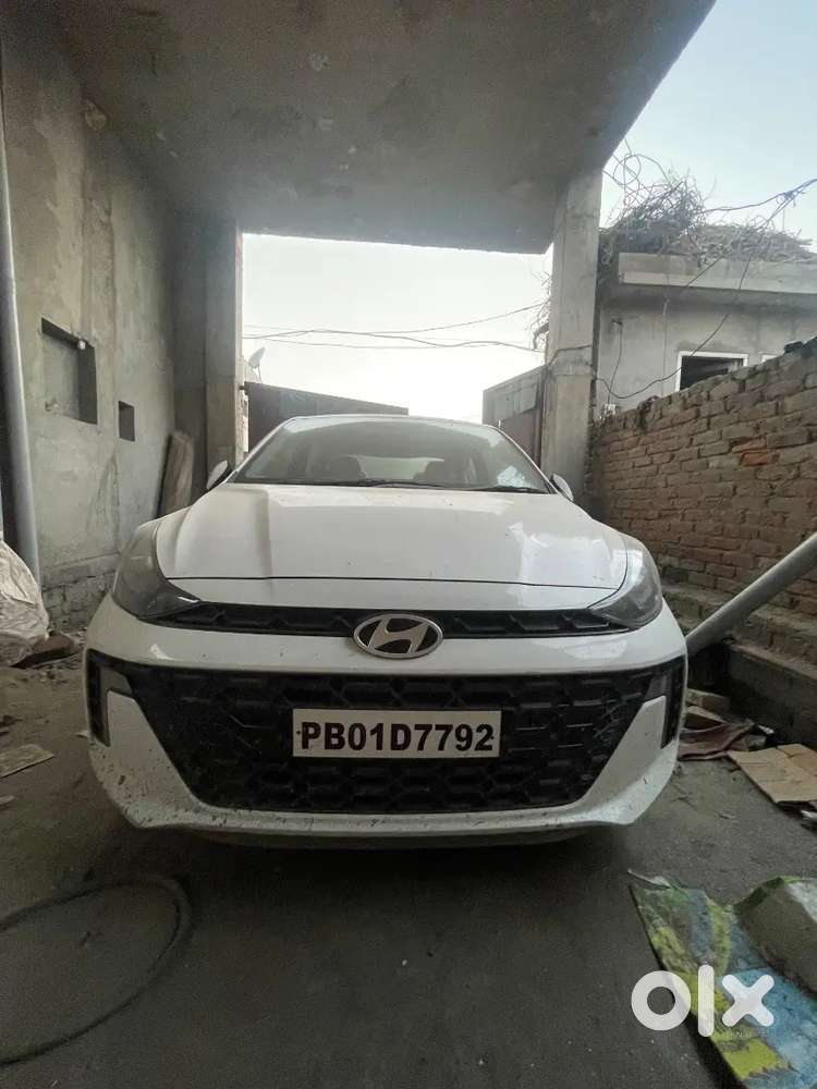 Hyundai Aura 2023 Petrol 86000 Km Driven