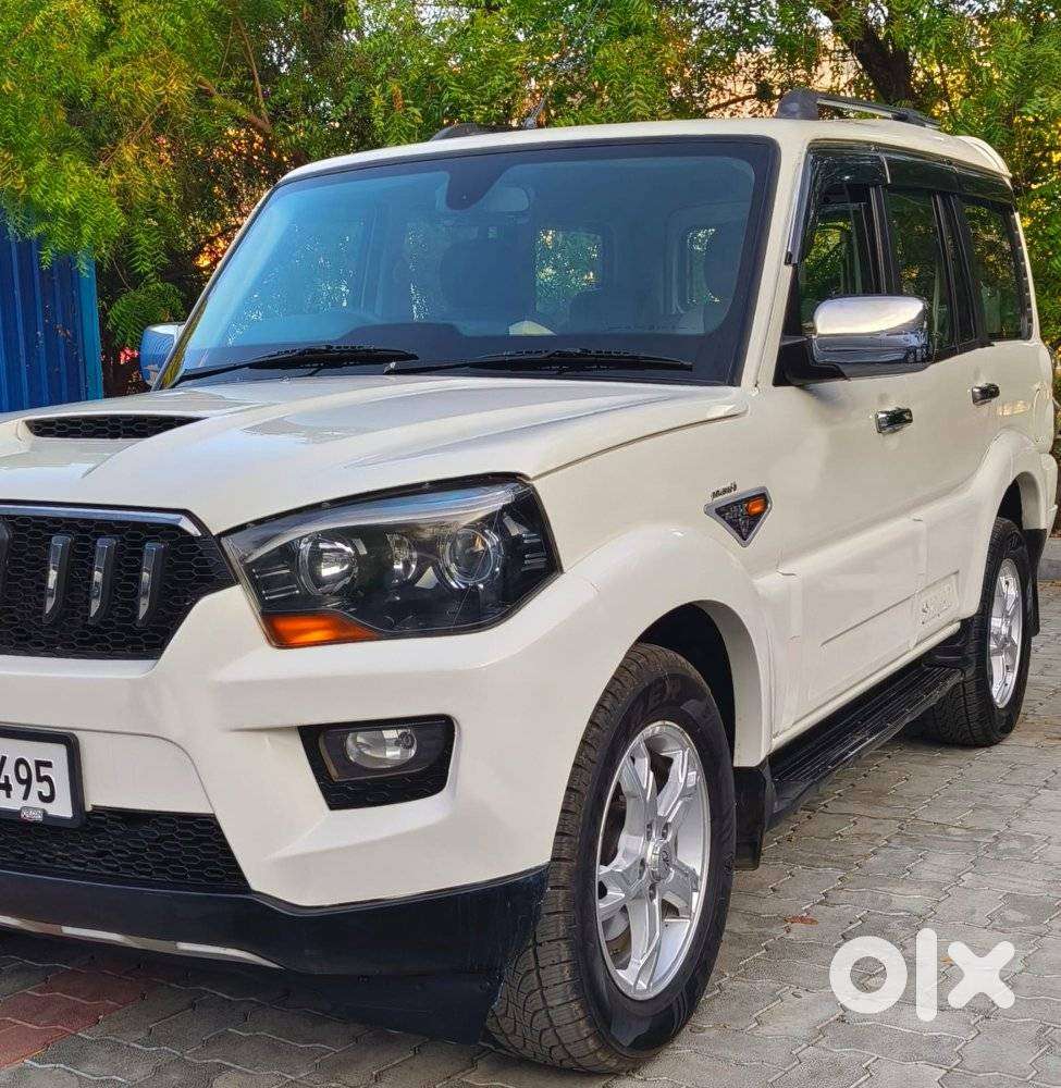 Mahindra Scorpio S10 7 Seater, 2015, Diesel