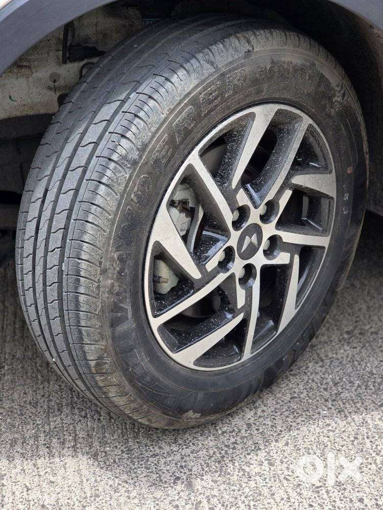 Mahindra Xuv300 W8 Option, 2023, Petrol