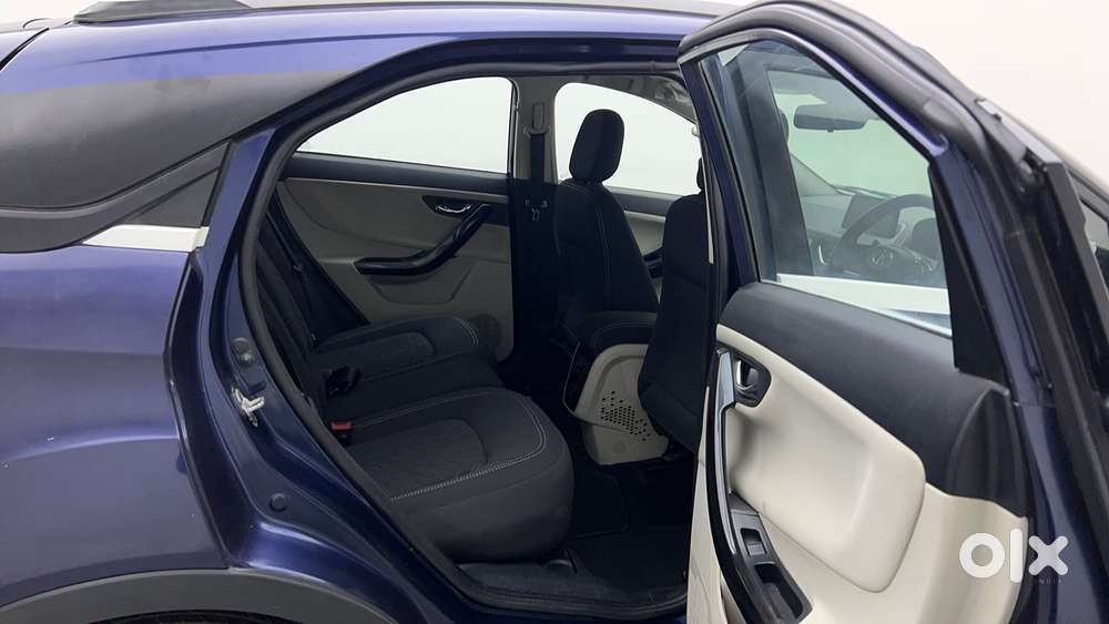 Tata Nexon Xz Plus (hs), 2022, Petrol