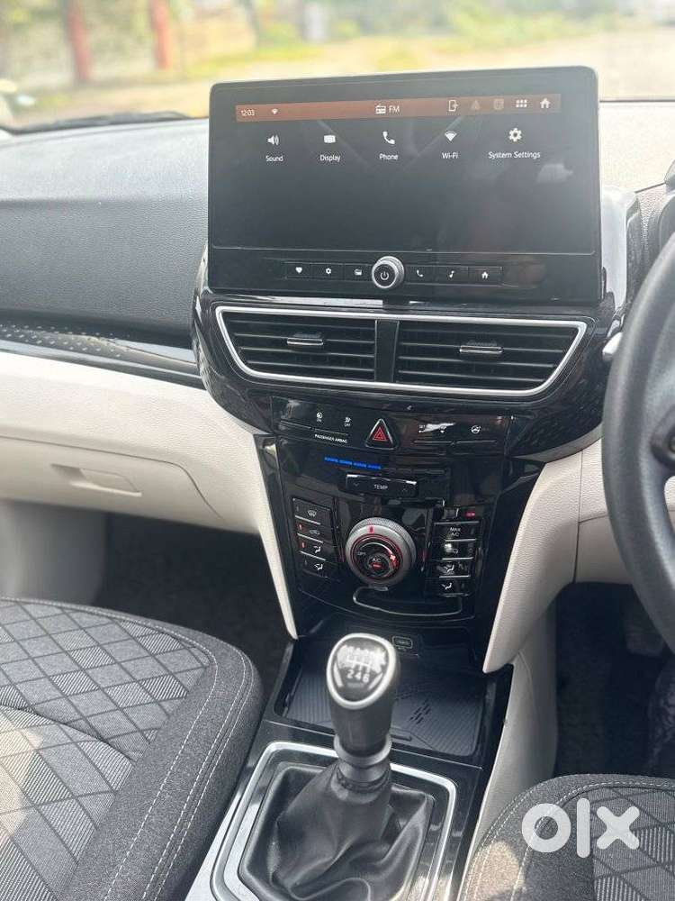 Mahindra Xuv 3xo Mx3, 2024, Petrol