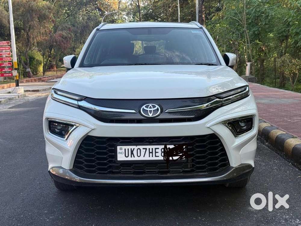 Toyota Urban Cruiser Hyryder 2025 Petrol 8200 Km Driven