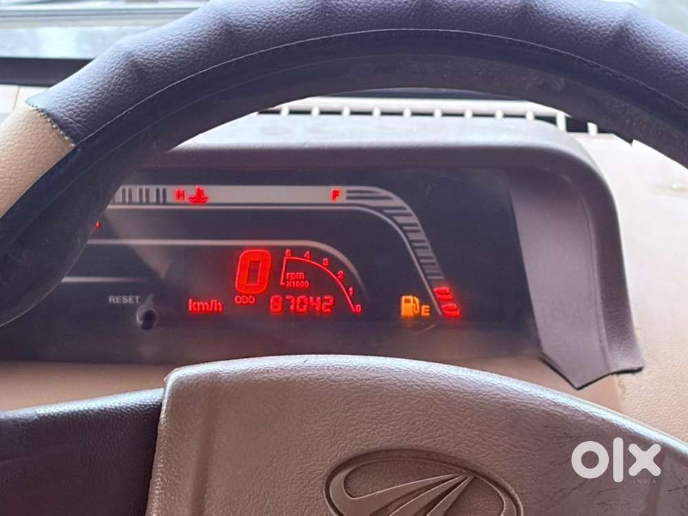 Mahindra Diesel Car 2013 Km Driven