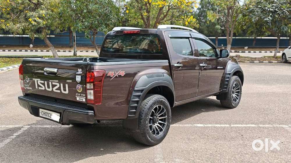 Isuzu V-cross Z 4x4 Mt, 2017, Diesel