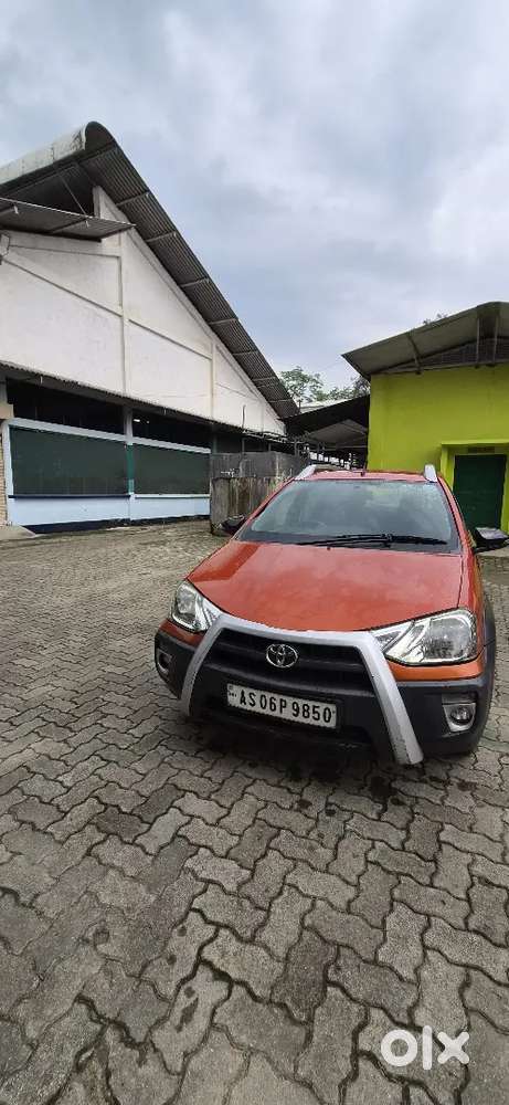 Toyota Etios Cross 1.2 Petrol 2015