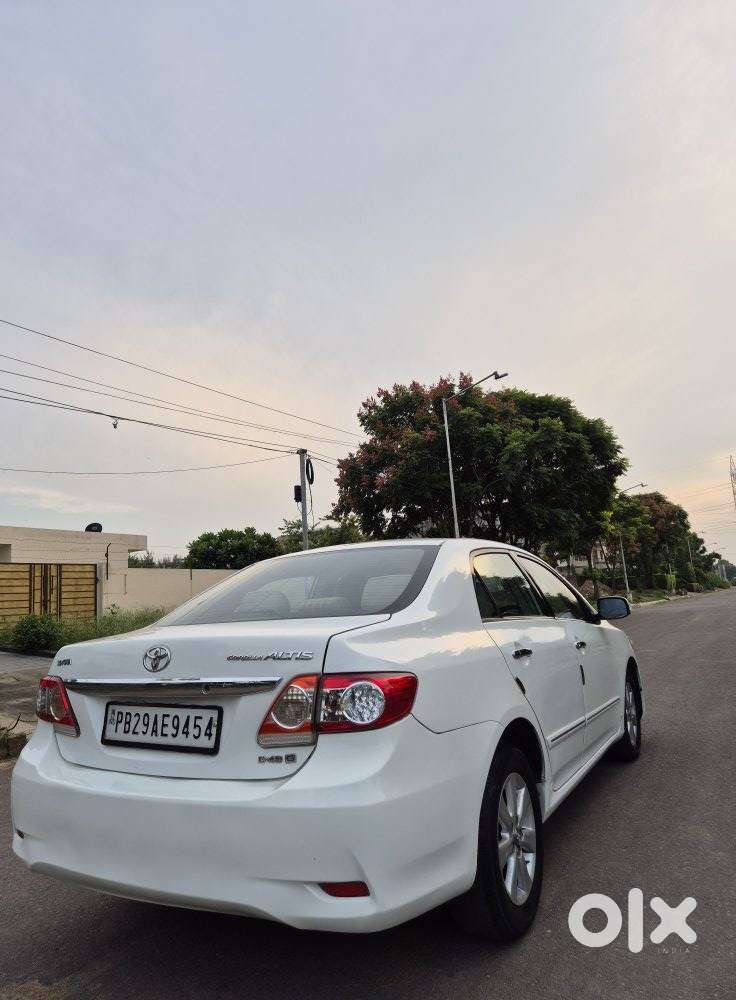Toyota Corolla Altis 2010-2013 Diesel D4dg, 2011, Diesel