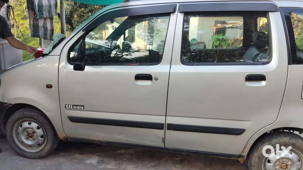 Wagon R 2005 Model For Sale Due To No Parking Space.