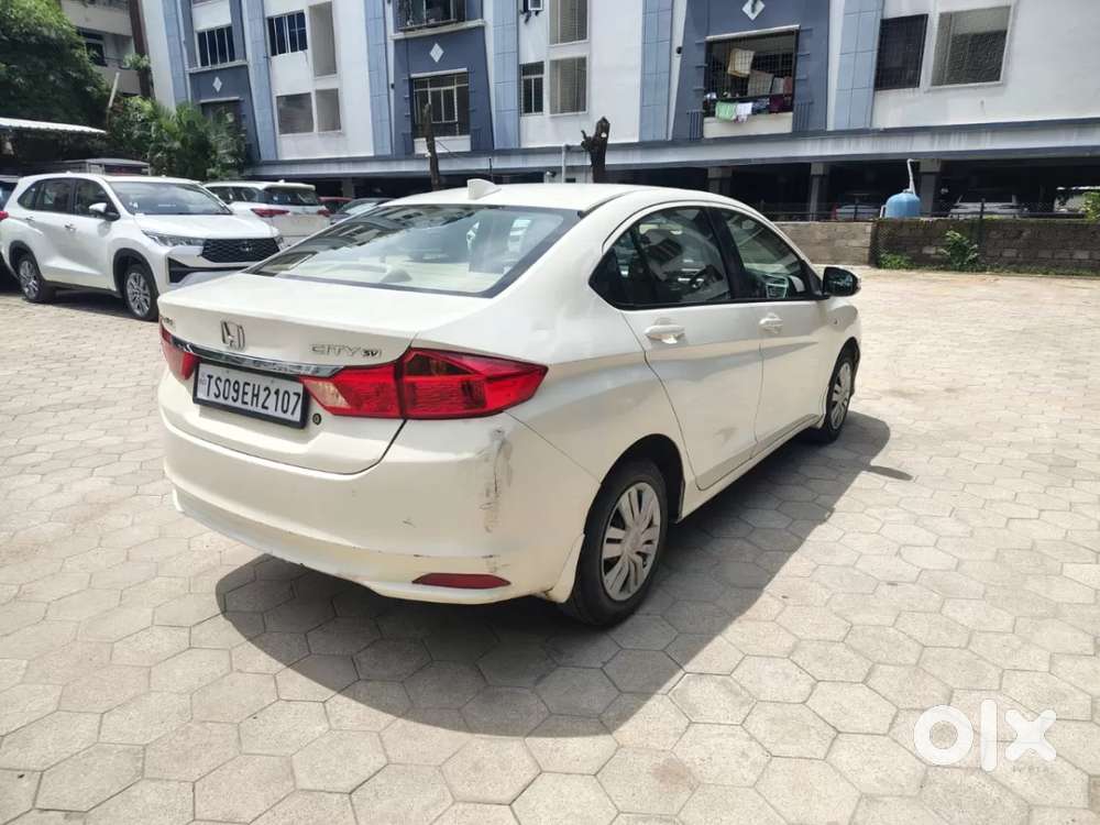 Honda City 1.5 V Mt, 2015, Petrol