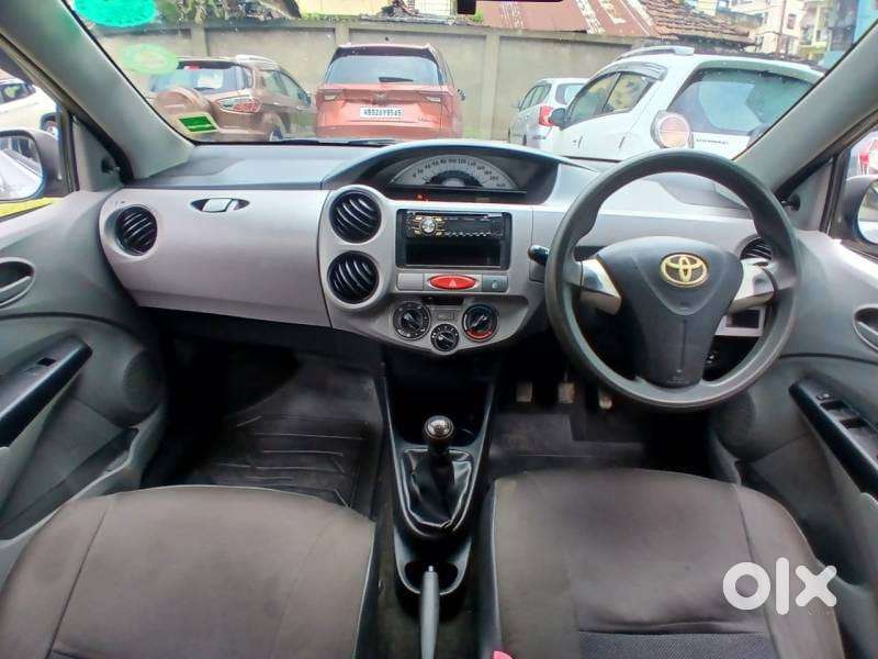 Toyota Etios Liva G, 2012, Petrol