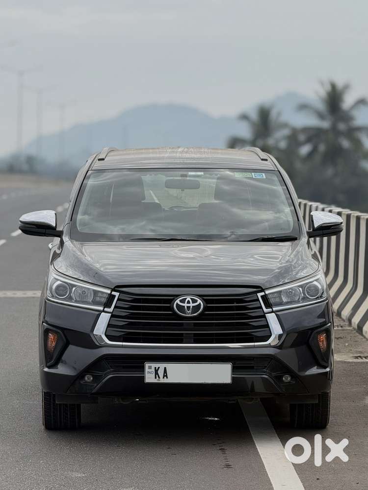Toyota Innova Crysta