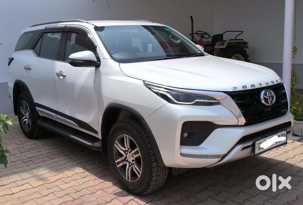 Toyota Fortuner 4x2 At 2.7 Petrol, 2023, Petrol