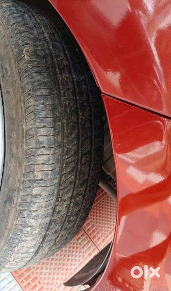 Hyundai Eon Magna Red