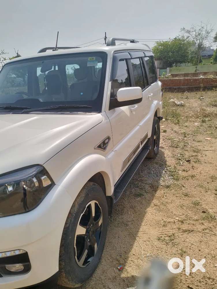 Mahindra Scorpio Classic 2022 Diesel 15000 Km Driven