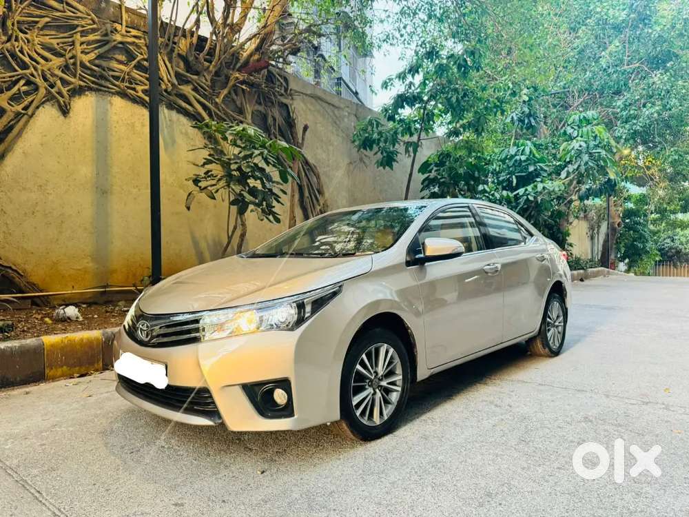 Toyota Corolla Altis 2015