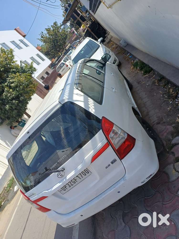 Toyota Innova 2.5 Gx 7 Str Bs-iii, 2015