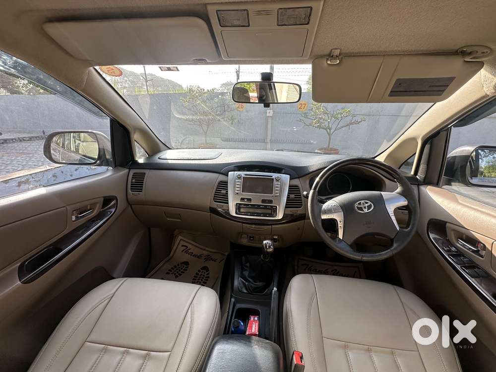Toyota Innova 2.5 Zx 7 Str Bs-iv, 2015, Diesel